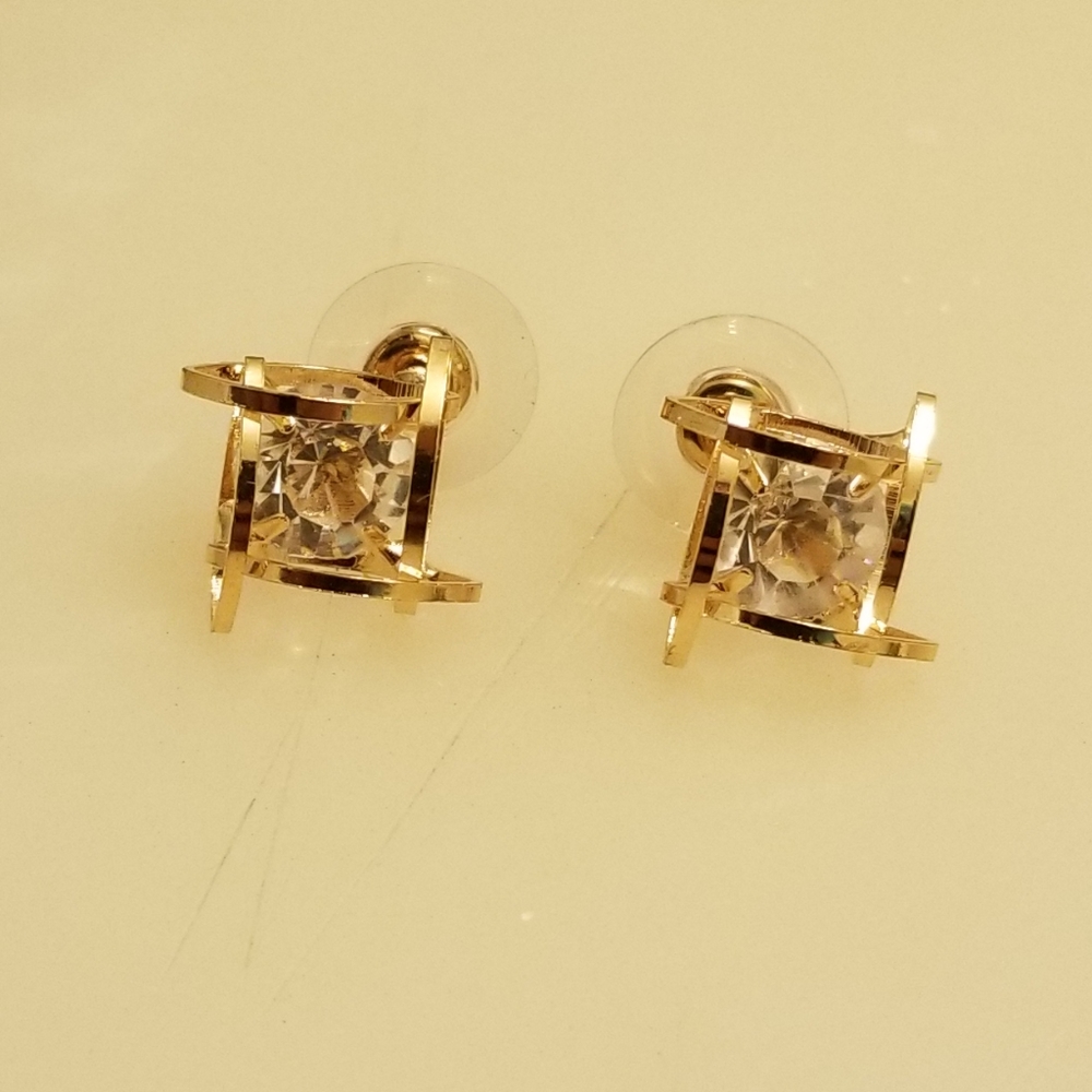3/$23 "Caged diamond" Stud Earrings - Picture 5 of 7